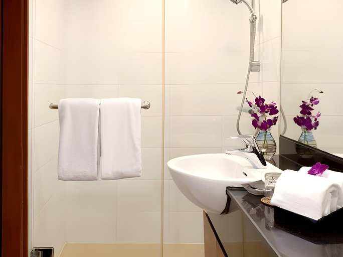 Bathroom 3