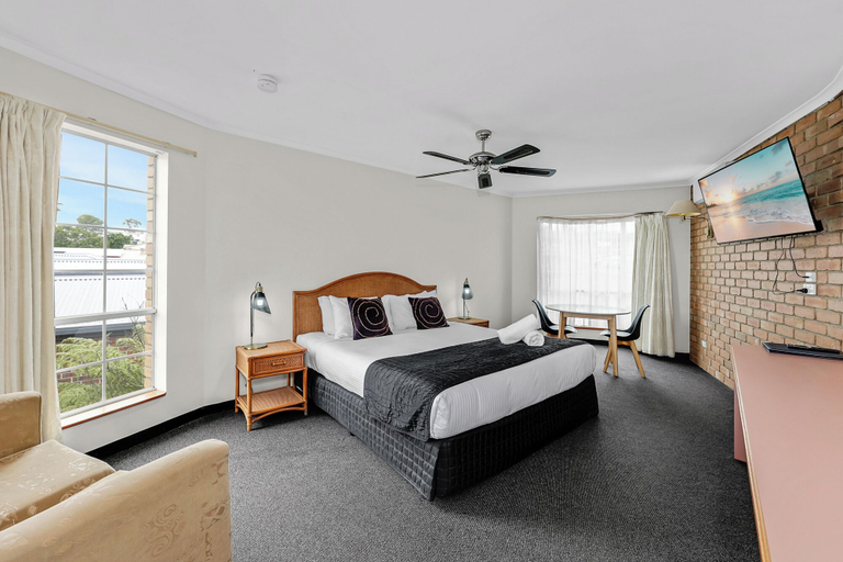 Bedroom 14