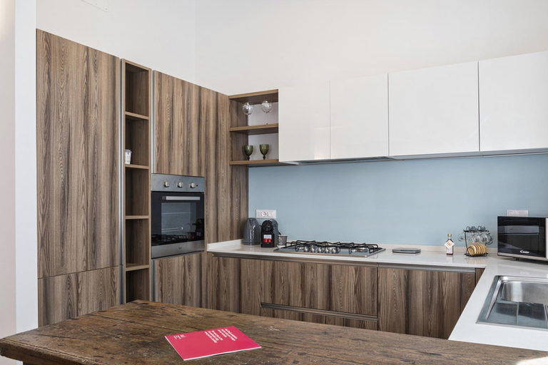 Room 4, Beauty Design in the Center by Wonderful Italy, Genova