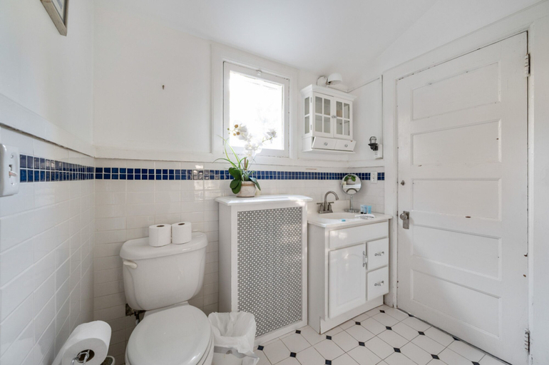 Room 5, Jacuzzi - West Point - Family Friendly, Montgomery