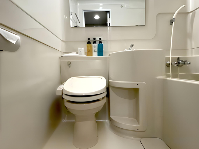Bathroom, Santiago Hotel, Hiroshima