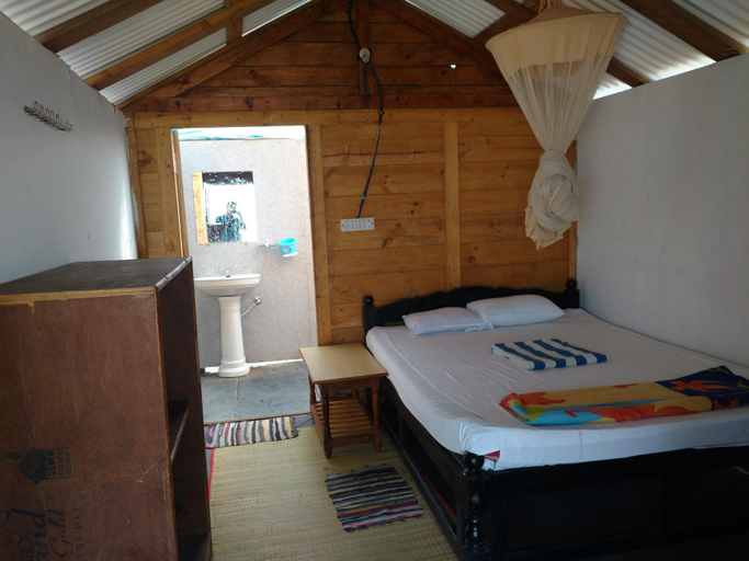 Bedroom 1, Saxony Huts, South Goa