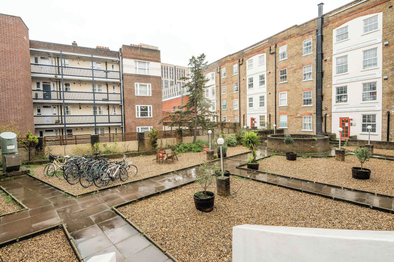 Exterior & Views, Cosy 1B Flat in Spitalfields Near Brick, London
