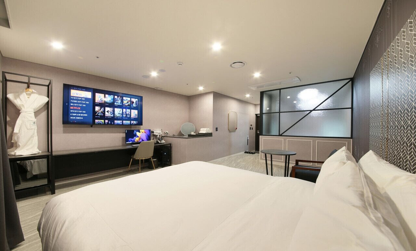 Bedroom 3, Restia Incheonbay Hotel, Seo