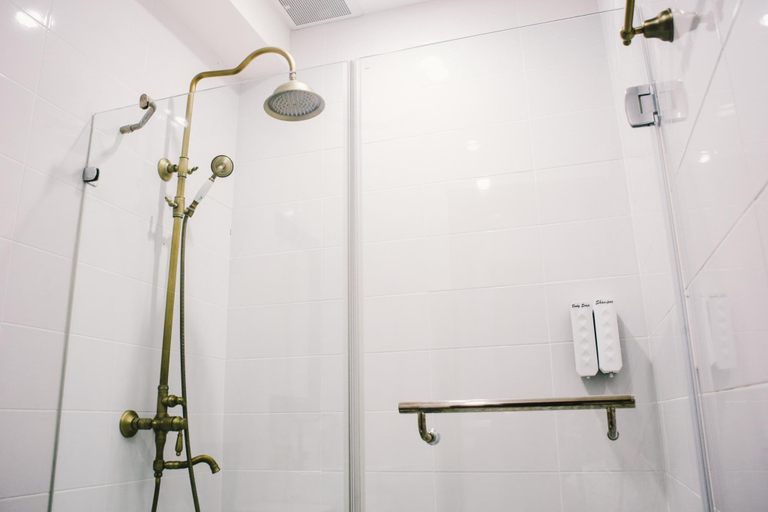 Bathroom 26