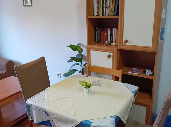 Others 5, Apartment Petrova, Zagreb