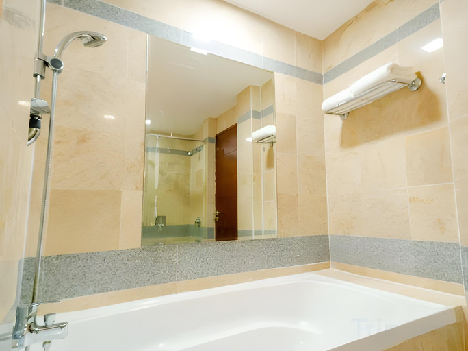 Bathroom 17