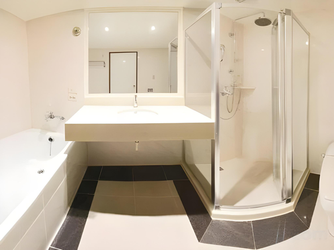 Bathroom 5, Hotel Avenue, Hsinchu City