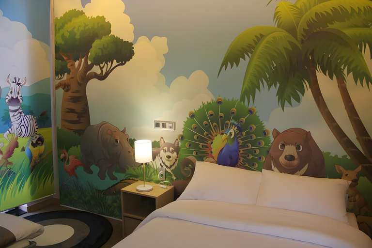 Bedroom 2, Royal Emporium Incheon Airport, Jung