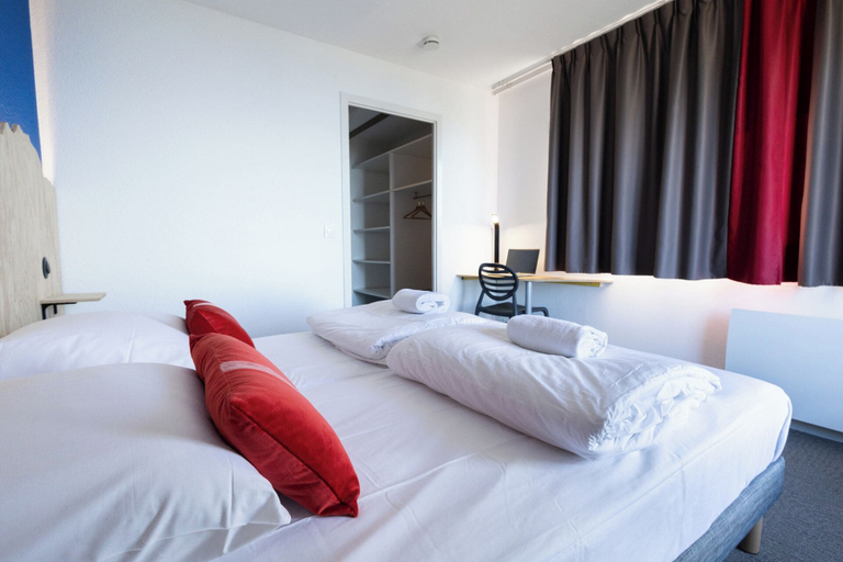Bedroom 3, Côté Lac Hostel, Haute-Savoie