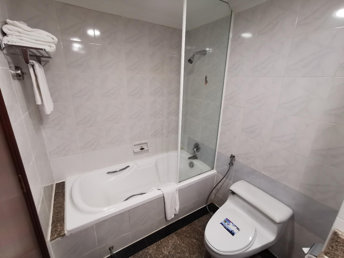 Bathroom 17