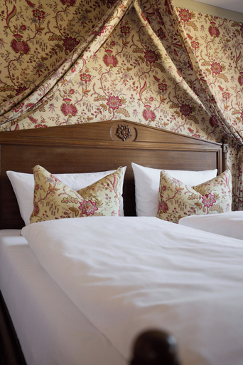 Bedroom 2, Hotel Detmolder Hof, Lippe
