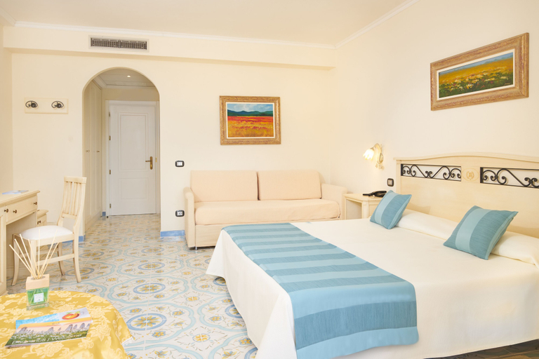 Bedroom 4, Hotel Biodola, Livorno