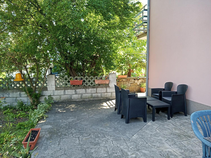 Others 2, LUNA APARTMENTS Quiet Retreat, Close to Koper, AirCon, Parking, Koper