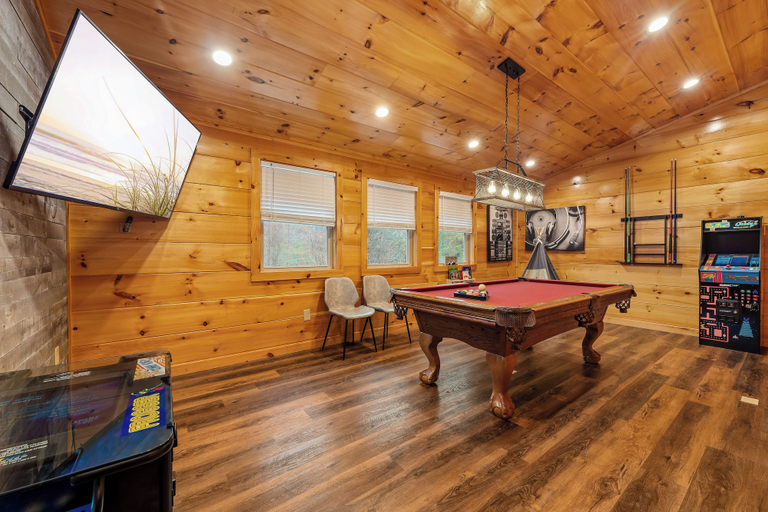 Others 5, Couples Refuge by Ghosal Luxury Lodging, Sevier