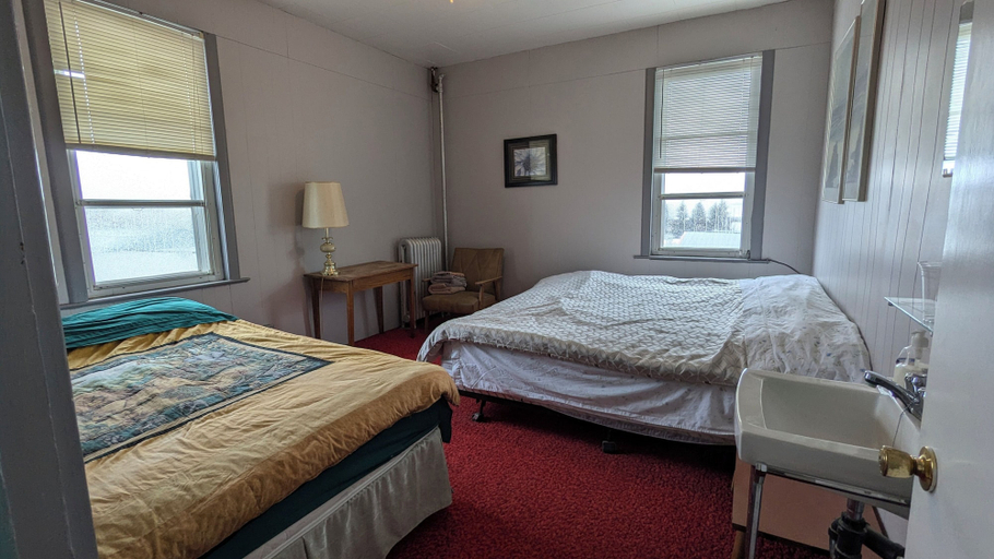 Bedroom 2, Dinsmore Hotel, Division No. 12