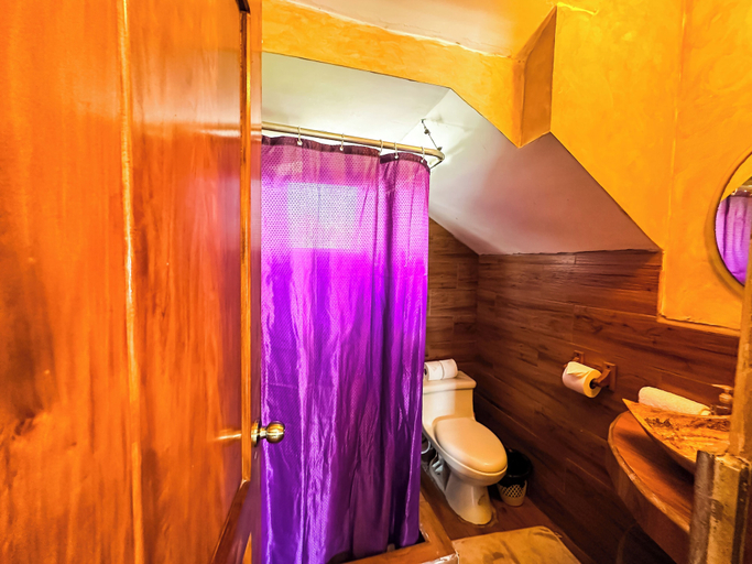 Bathroom 5, Villas Le Suisse Monterrico, Taxisco