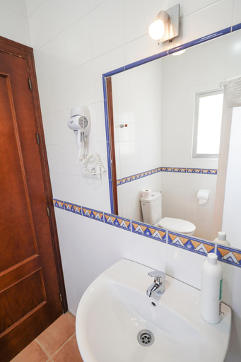 Bathroom 3, Apartamentos Los Mellizos, Cádiz