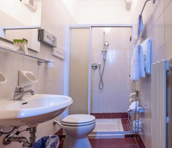 Bathroom 5, Giardinetto, Brescia