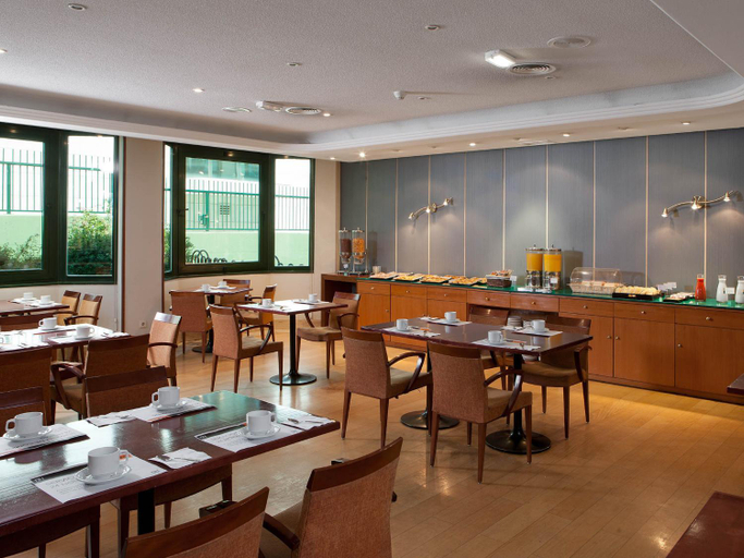 Food & Drinks 5, Apartamentos TH Las Rozas, Madrid