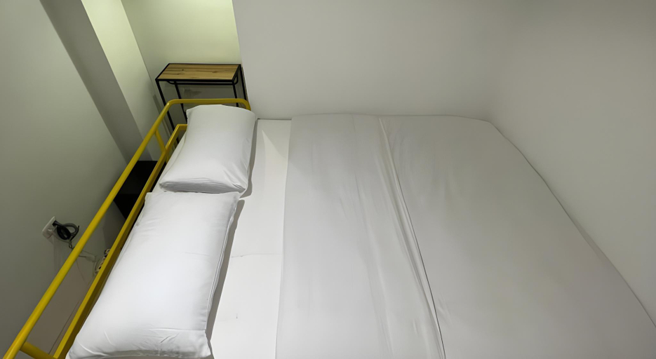 Bedroom 16