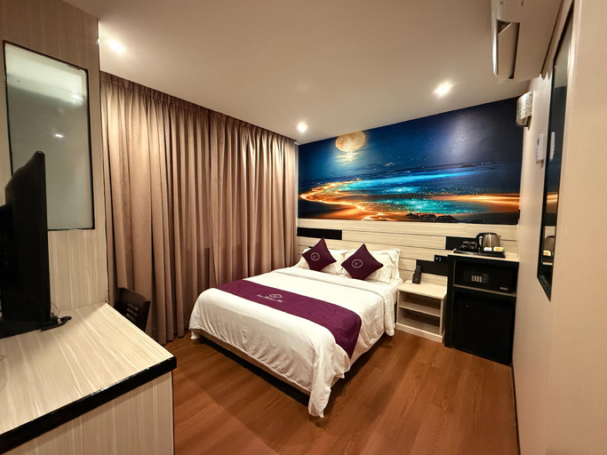 Bedroom 6
