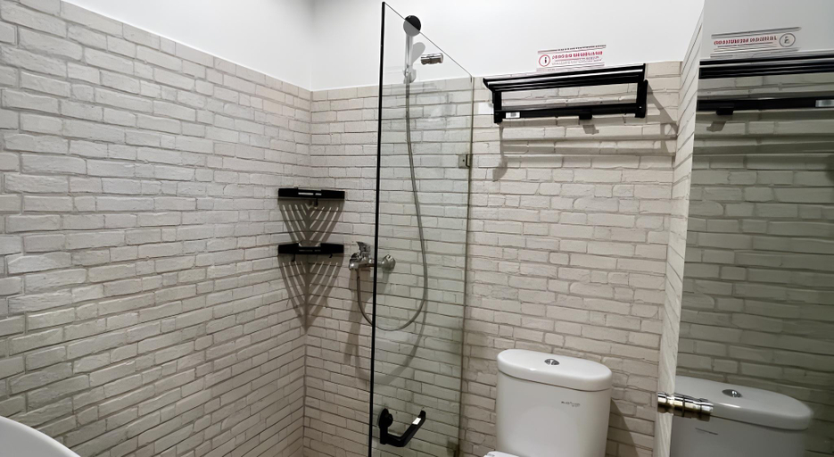 Bathroom 6