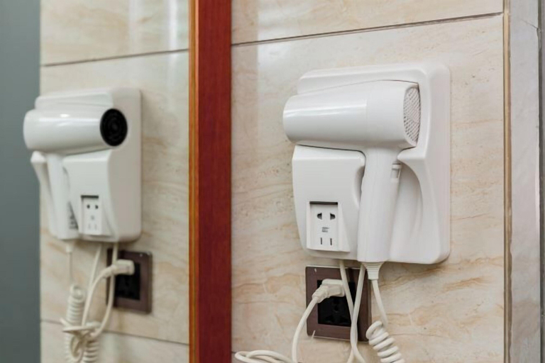 Bathroom 4, Yunqi Hotel, Kunming