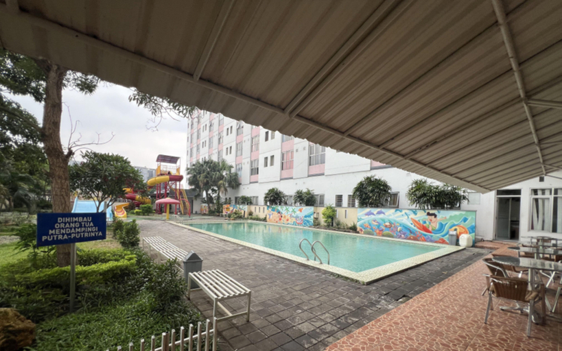 Others 2, 3BR Combined Spacious at Dian Regency Apartment By Travelio, Surabaya