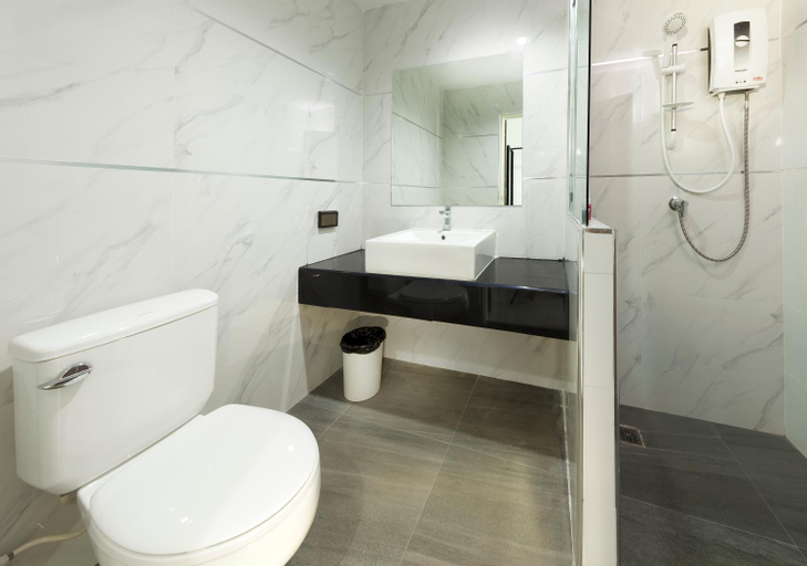 Bathroom 5, B Hotel Khon Kaen, Muang Khon Kaen