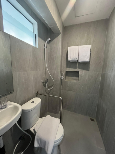 Bathroom, Puri Residence Hotel, Blitar