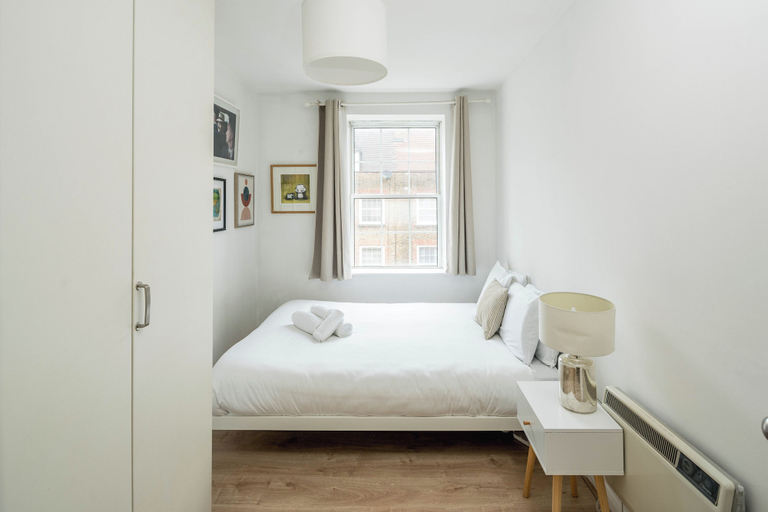 Bedroom 3, Cosy 1B Flat in Spitalfields Near Brick, London