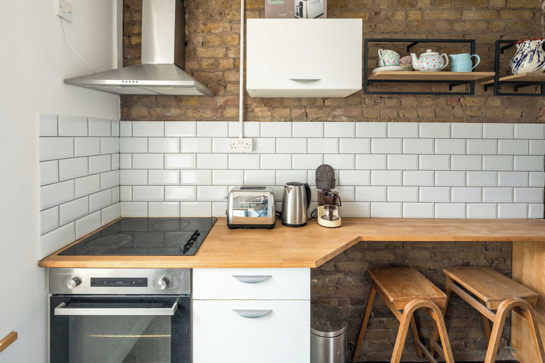 Others 5, Cosy 1B Flat in Spitalfields Near Brick, London