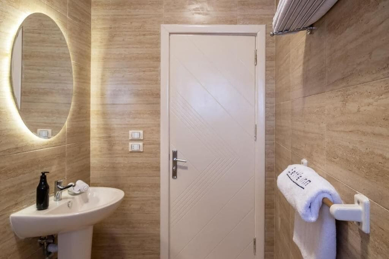 Bathroom 3, Settle Inn Janoub Apartments, New Cairo City