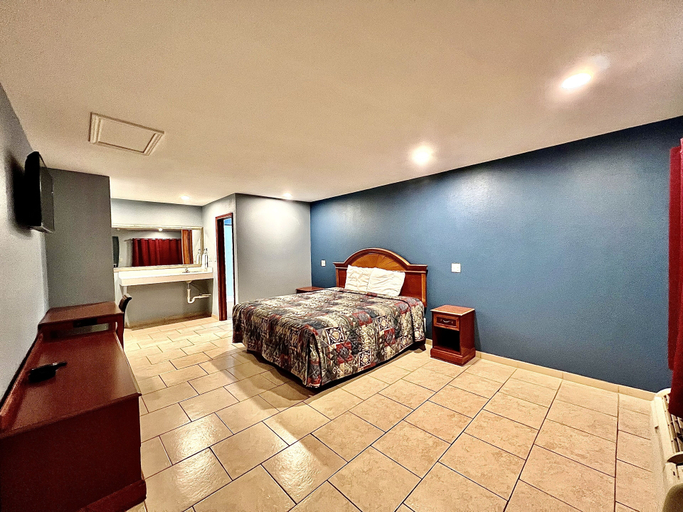 Others 4, Texas Inn, Hidalgo