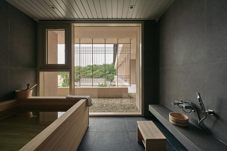 Bathroom 4, IJE Gyeongju, Gyeongju