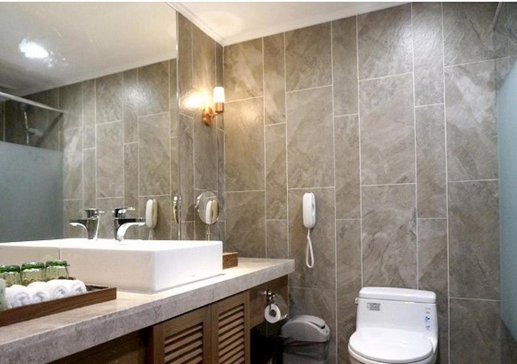 Bathroom 5, Yang Ming Shan Tien Lai Resort and Spa, New Taipei City
