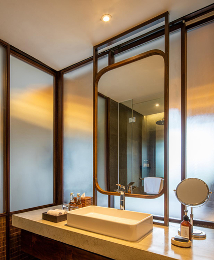 Bathroom 19