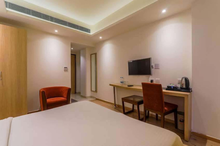 Bedroom 3, Hotel Surya Grand, Lucknow