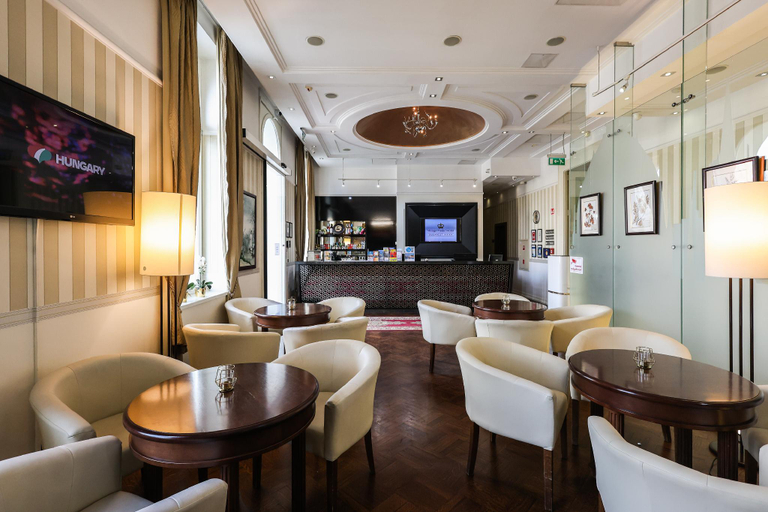 Public Area 4, Mirage Medic Hotel, Budapesti