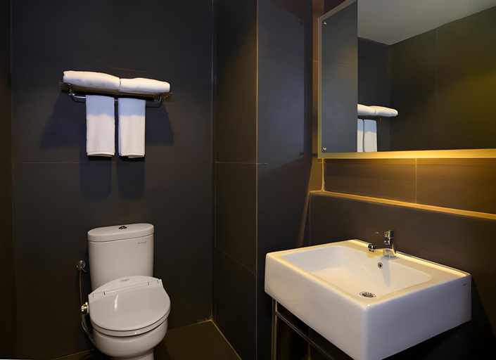 Bathroom 5, Swiss-Belinn Medan, Medan