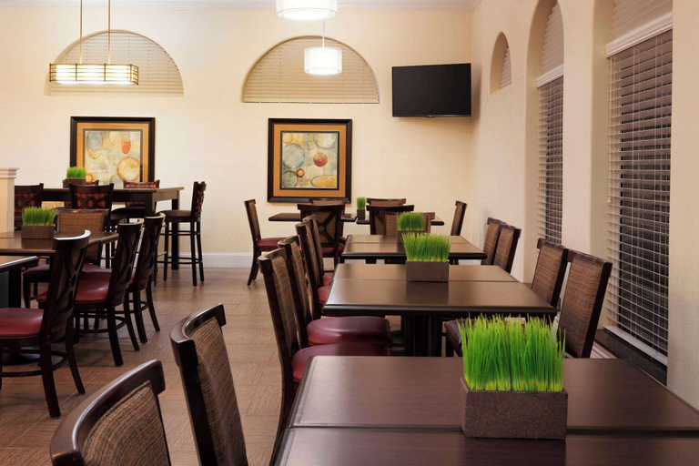 Food & Drinks 5, Wingate by Wyndham San Marcos, Hays