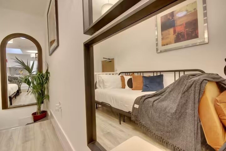 Bedroom 3, Stunning Compact Studio in Portsea, Portsmouth