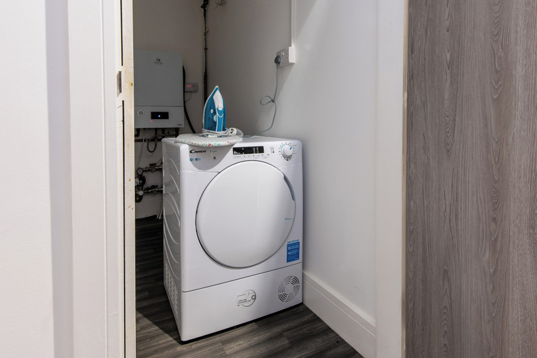 Bathroom 3, Chapel Street Apartments, Derbyshire
