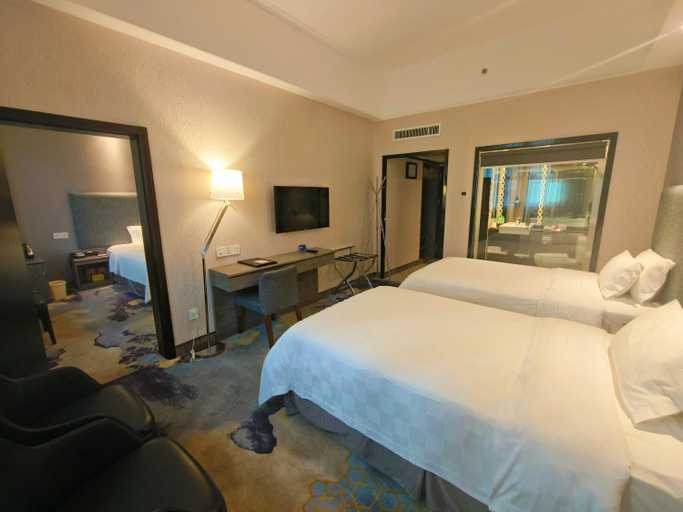 Bedroom 14