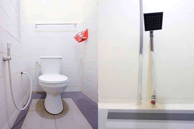 Bathroom 4, Hotel O Octav Homestay, Batam