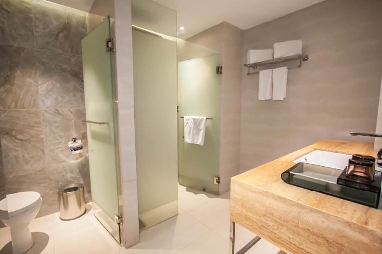 Bathroom 5, Hotel XYZ, Tacloban City