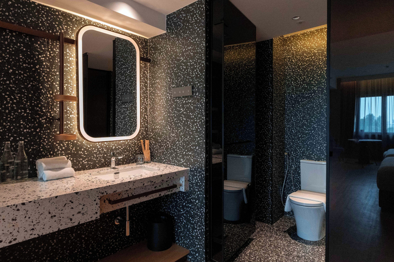 Bathroom 3, Break & Stay, Penang Island
