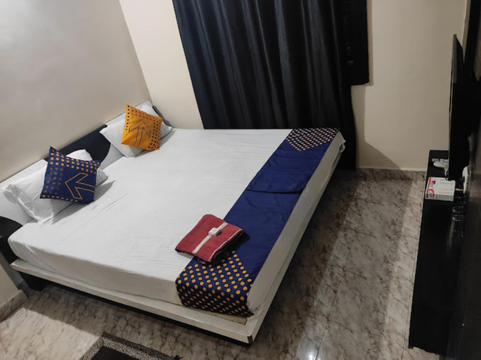 Bedroom 5, Goroomgo Hotel SONI Madhya Pradesh, Betul