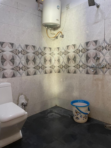 Bathroom 3, Ivory Estate Kyarkuli, Dehradun